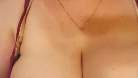 LIpsAddiction online show from September 2025 12:08:02 PM