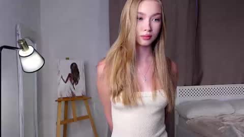 Lina online show from February 2025 11:20:02 AM