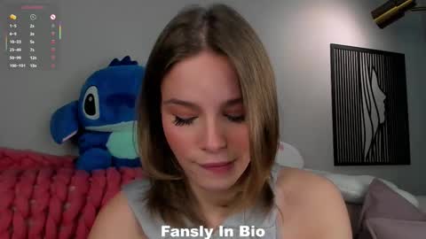 Lina online show from October 2025 01:31:02 AM