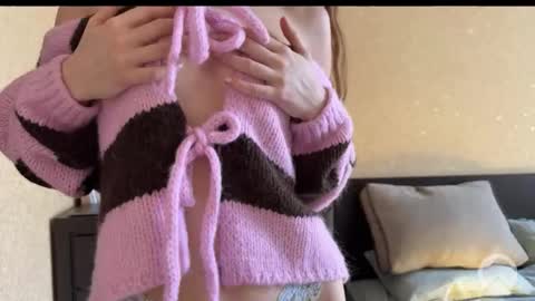 lipsylolly online show from March 2026 11:35:01 AM