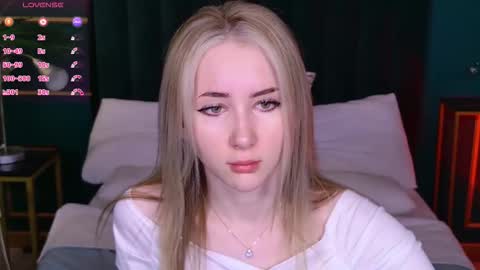 lirakink online show from November 2025 03:06:01 AM