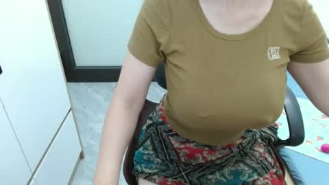Snapshot of lisa_1011 chatting on July 2026 03:45:01 AM lisa_1011 online show from July 2026 03:45:01 AM