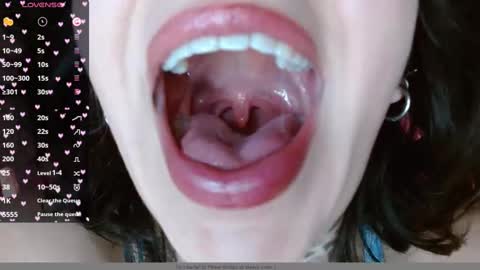 Snapshot of lisa_avila_ chatting on January 2025 01:32:01 AM Lisa online show from January 2025 01:32:01 AM