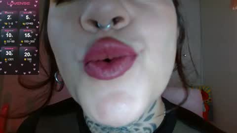 Snapshot of lisa_avila_ chatting on February 2025 10:15:02 PM Lisa online show from February 2025 10:15:02 PM