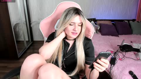 lisa_elfy online show from December 2024 02:41:01 AM