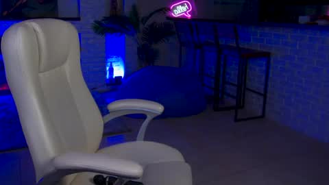 lisa_elfy online show from September 2025 03:26:02 PM