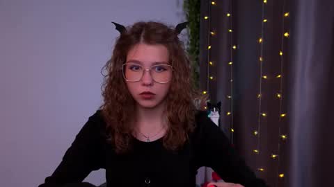  Lisa  online show from November 2025 10:45:02 PM