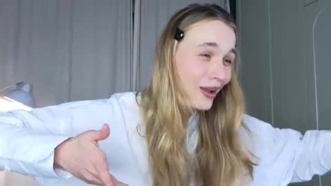 Elisabeth or Lisa online show from March 2026 08:38:02 PM