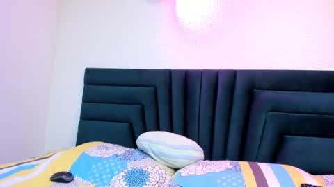 lisa white  online show from January 2025 07:15:01 PM