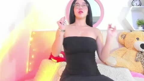 Lisa online show from November 2025 02:21:01 AM