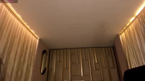 Snapshot of lisaflowersx chatting on February 2026 11:09:01 AM Lisa Flowers online show from February 2026 11:09:01 AM