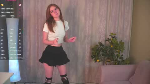 Molly online show from November 2025 04:03:01 PM