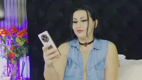 SofiaHanson online show from October 2025 07:14:02 PM