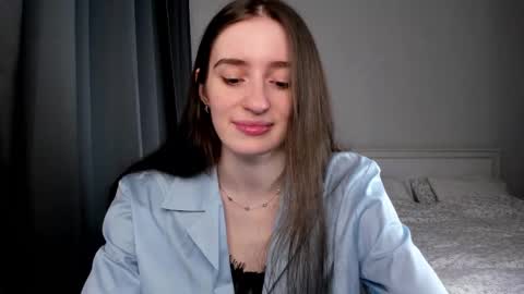 Lisa online show from February 2025 07:45:02 PM