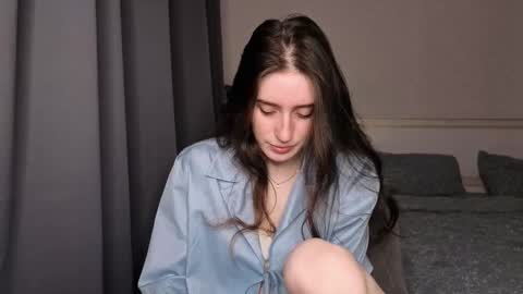 Lisa online show from September 2025 09:51:01 PM