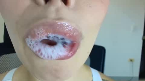 Lisbet online show from November 2025 08:11:02 PM