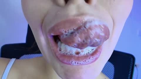 Snapshot of lisbet_21x chatting on February 2026 06:07:01 AM Lisbet online show from February 2026 06:07:01 AM