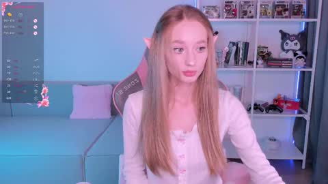 Snapshot of lissa__fox chatting on September 2025 12:49:02 PM lissa online show from September 2025 12:49:02 PM