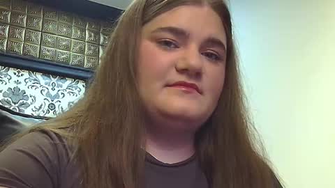 Lisa online show from November 2025 03:38:02 PM