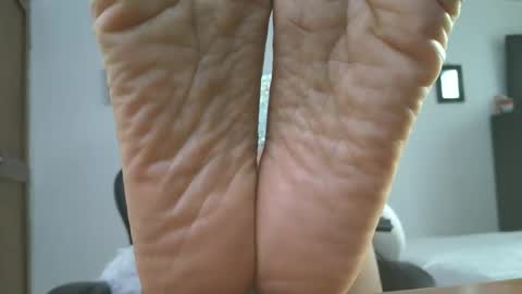 Lissafeethot online show from November 2025 08:20:02 PM