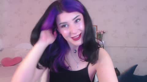 Snapshot of lissalucy chatting on April 2026 06:55:02 AM Alice Dont forget to thumbs up its very important online show from April 2026 06:55:02 AM