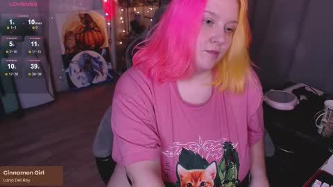 Lissa online show from November 2025 04:29:01 PM