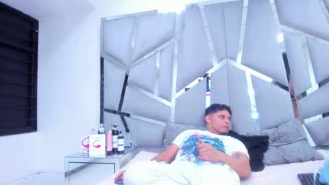 Snapshot of lissandjohnson chatting on February 2025 05:23:01 AM LISSA JHONS online show from February 2025 05:23:01 AM