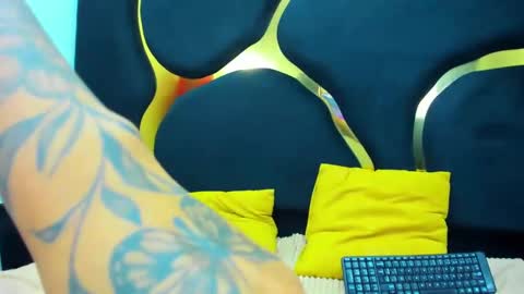 Snapshot of lissandjohnson chatting on October 2025 05:17:02 AM LISSA JHONS online show from October 2025 05:17:02 AM