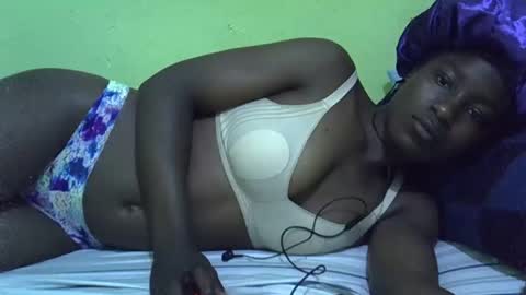 lisssa01 online show from September 2025 04:17:01 PM