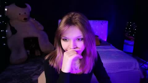 Lena online show from November 2025 02:32:01 AM