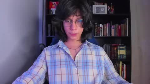 Literateboy online show from November 2025 01:16:02 AM