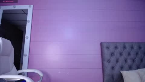 LOLA online show from February 2025 11:28:02 AM
