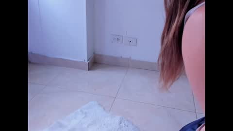 Danni online show from December 2025 10:25:01 PM