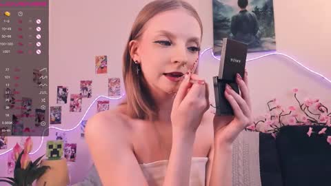 Snapshot of little__caprice chatting on February 2026 07:24:01 AM Bella online show from February 2026 07:24:01 AM