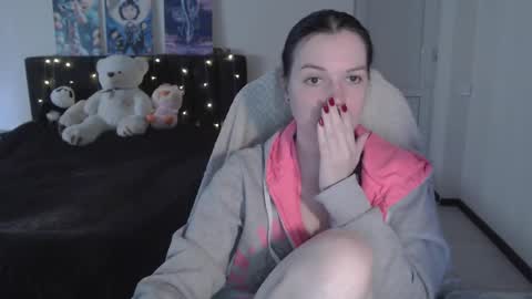 little__flowers online show from November 2025 08:44:01 AM