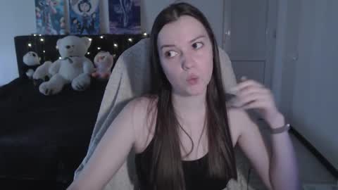 little__flowers online show from November 2025 06:57:01 AM