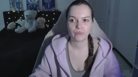 little__flowers online show from April 2026 10:07:02 AM