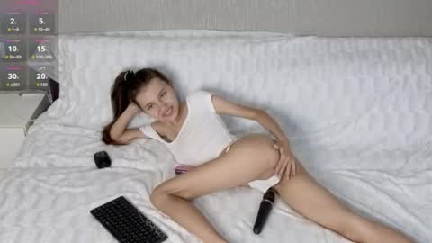 Snapshot of little__lunaa chatting on July 2026 10:57:02 AM online show from July 2026 10:57:02 AM