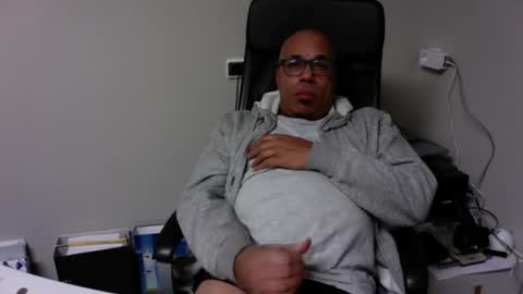 Snapshot of little_buddha chatting on December 2024 10:37:01 PM Pure Black Power online show from December 2024 10:37:01 PM