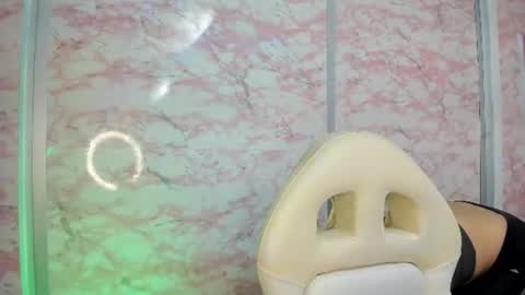 Snapshot of little_doll_4u chatting on June 2026 10:29:01 AM ANNI online show from June 2026 10:29:01 AM