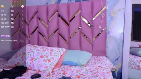 kayla  Instagram kayla 71082 online show from September 2025 03:17:01 AM