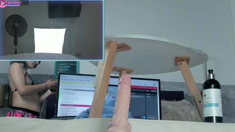 Lili online show from January 2025 04:00:01 AM