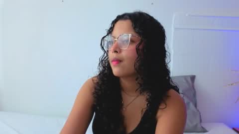 little_lilith_apple online show from December 2025 07:10:01 PM