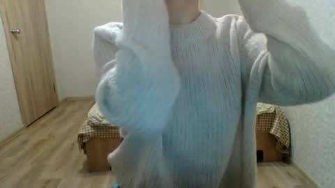 Snapshot of little_mariaa chatting on September 2025 05:15:02 PM Maria online show from September 2025 05:15:02 PM