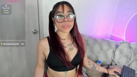 Snapshot of little_natty_ chatting on June 2026 06:24:02 PM Natty online show from June 2026 06:24:02 PM