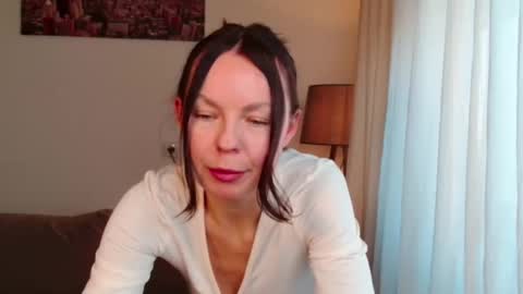 Nicole online show from March 2026 02:34:01 PM