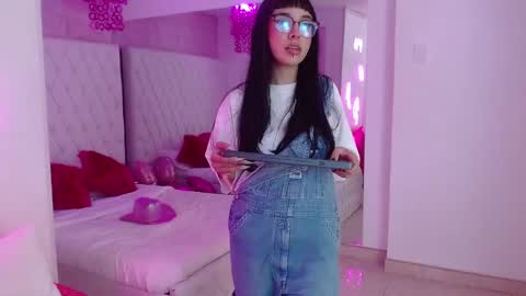 Paulette online show from March 2026 03:23:01 AM