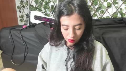 Mia online show from March 2026 11:14:01 AM