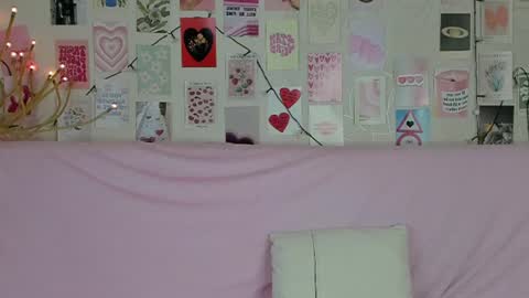 Snapshot of little_radiant_sun chatting on July 2026 07:37:02 AM Kriss online show from July 2026 07:37:02 AM