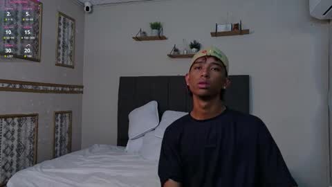 Snapshot of little_twink19x chatting on February 2026 11:43:02 AM JESSAR online show from February 2026 11:43:02 AM